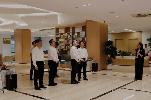 國家知識產(chǎn)權局黨組成員、副局長(cháng)盧鵬起一行蒞臨山東科創(chuàng  )調研考察
